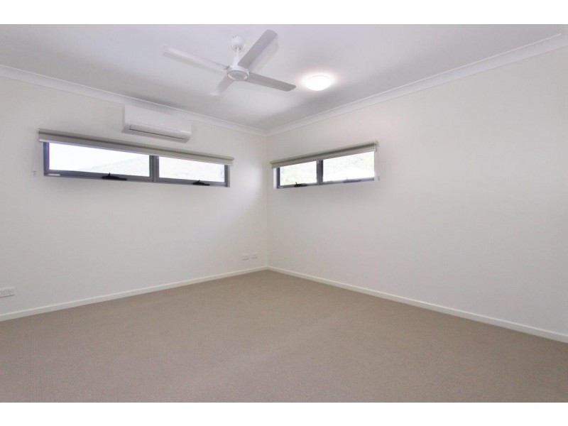 6 Sago Close, Palm Cove QLD 4879