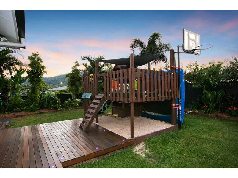 Trinity Beach QLD 4879