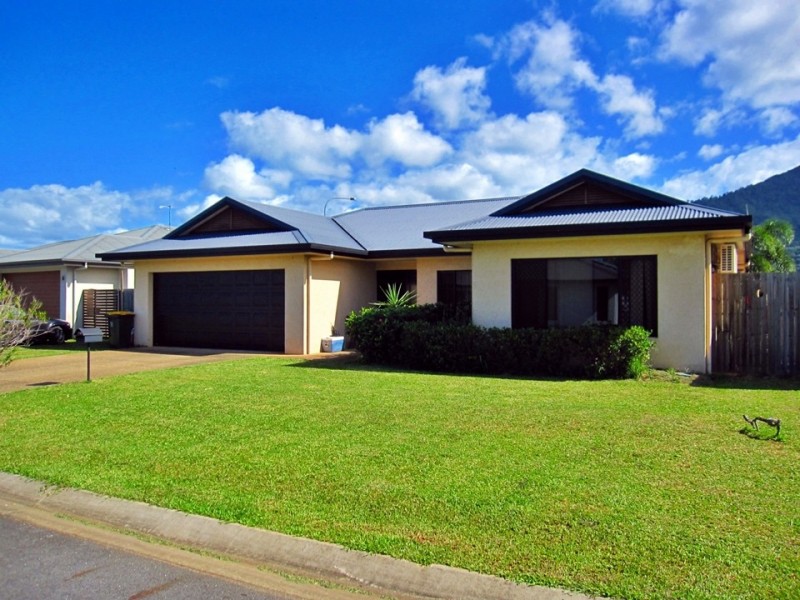 11 Hetherton Street, Smithfield QLD 4878