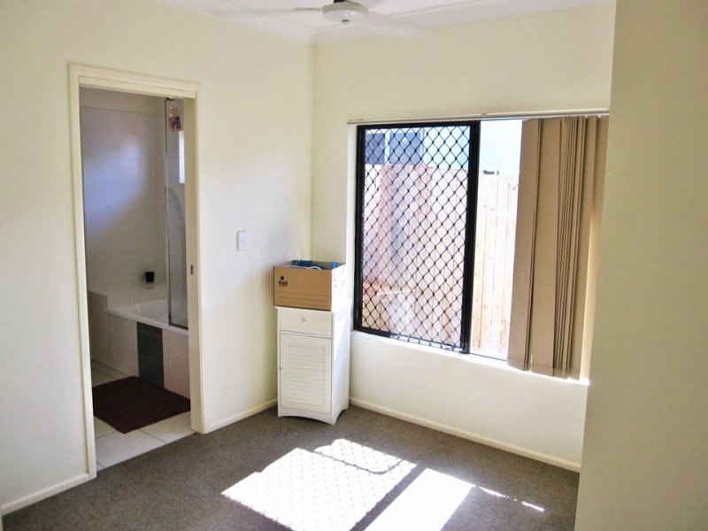 11 Hetherton Street, Smithfield QLD 4878