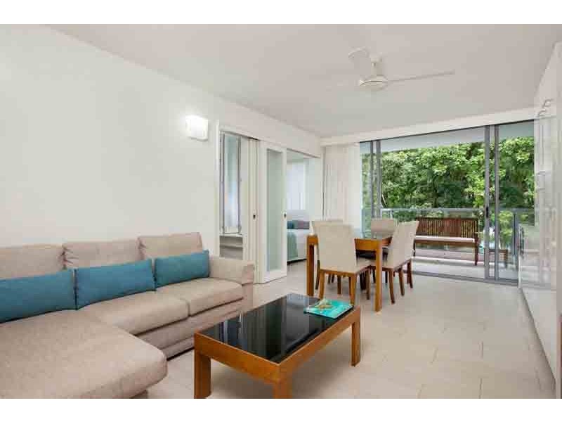 4202 Williams Esplanade, Palm Cove QLD 4879