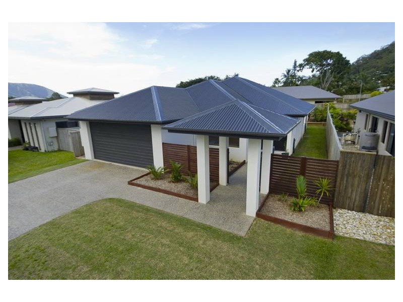 140 Roberts Drive, Trinity Beach QLD 4879