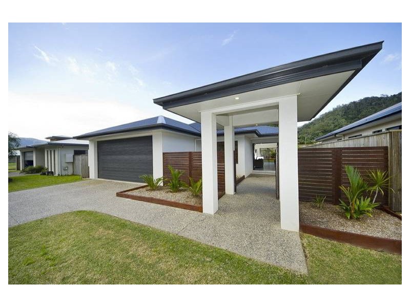 140 Roberts Drive, Trinity Beach QLD 4879