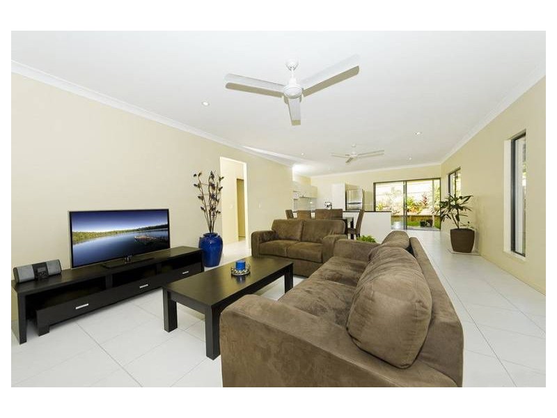 140 Roberts Drive, Trinity Beach QLD 4879