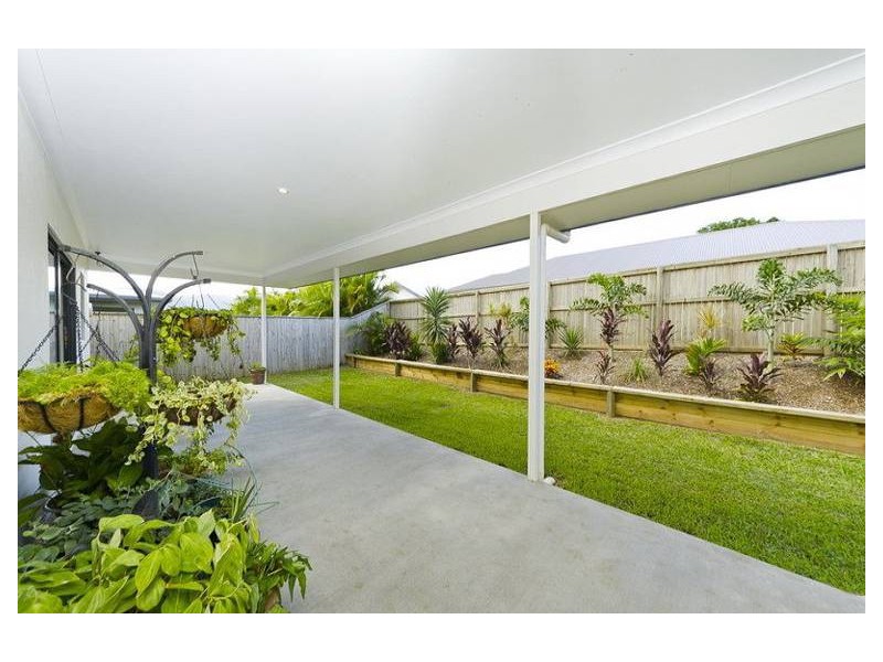 140 Roberts Drive, Trinity Beach QLD 4879