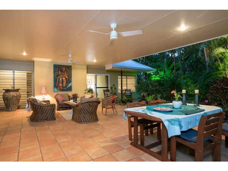 Clifton Beach QLD 4879