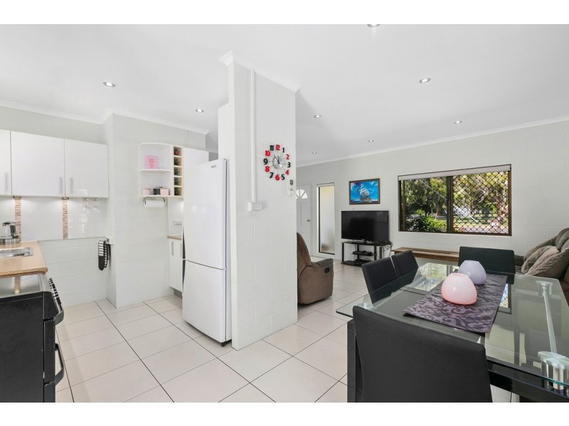 24 Madang Street, Trinity Beach QLD 4879