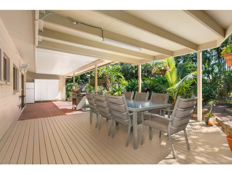24 Madang Street, Trinity Beach QLD 4879