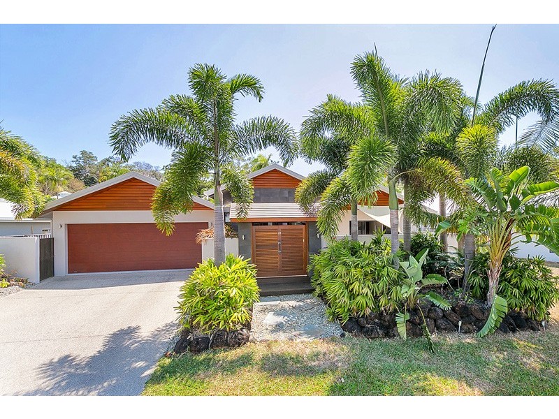 Trinity Beach QLD 4879