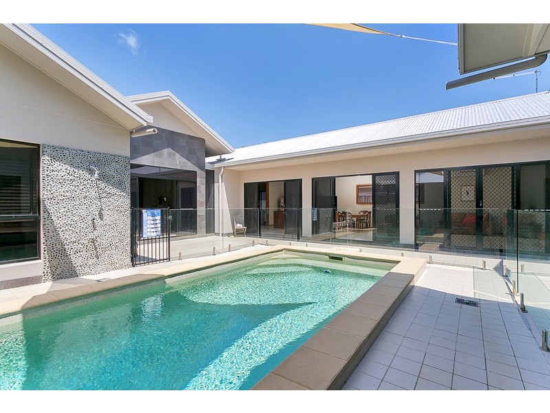 Trinity Beach QLD 4879