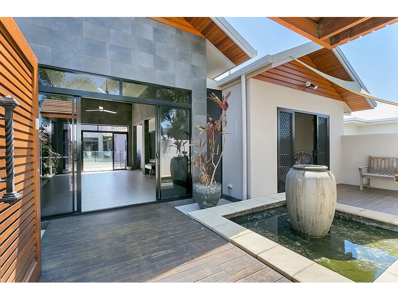 Trinity Beach QLD 4879