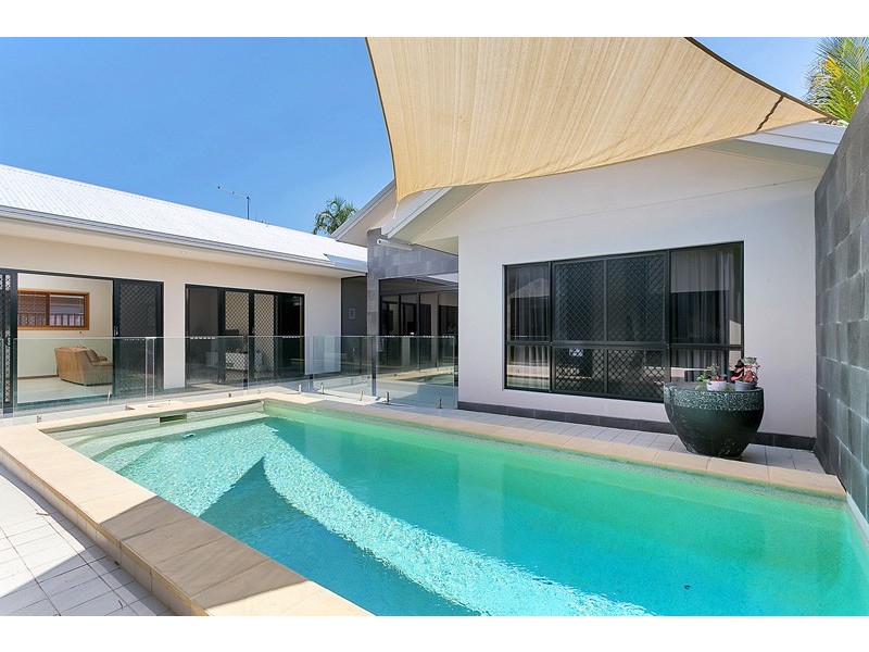 Trinity Beach QLD 4879