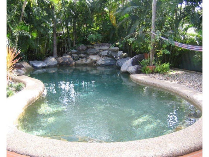 6 Hope Street, Clifton Beach QLD 4879