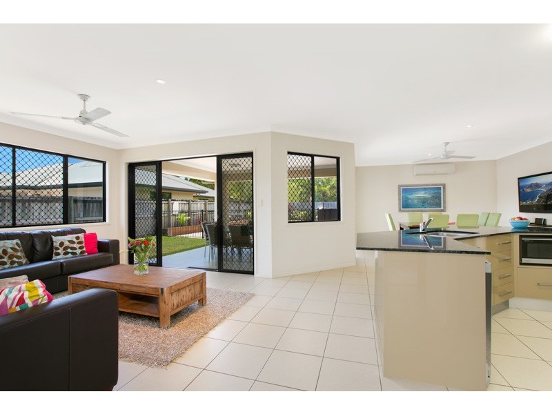 Trinity Beach QLD 4879