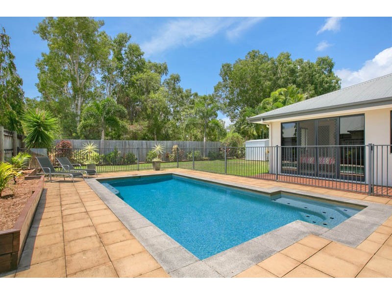Trinity Beach QLD 4879