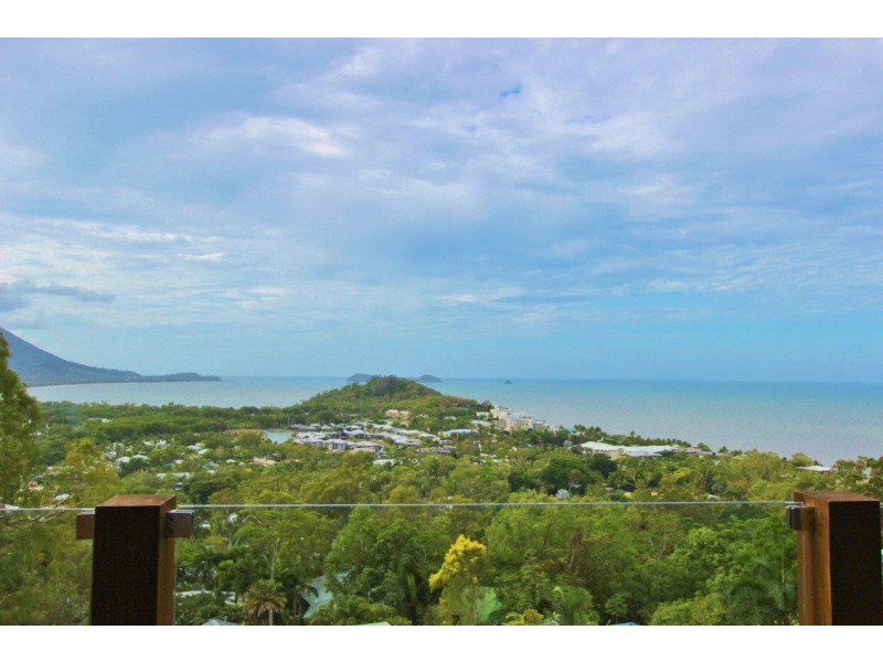 5 Tari Place, Trinity Beach QLD 4879