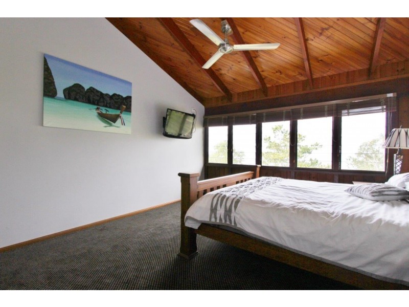 5 Tari Place, Trinity Beach QLD 4879