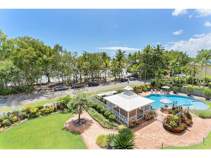 Clifton Beach QLD 4879