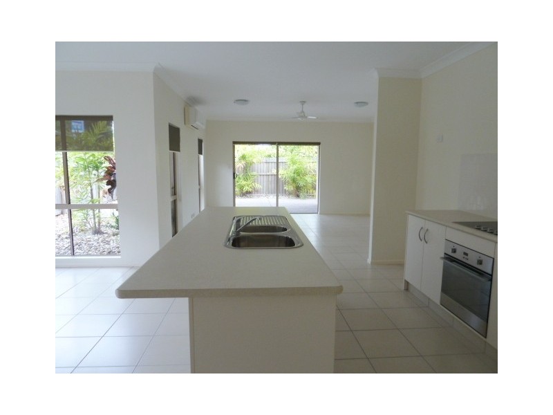 7 Selwyn Circuit, Trinity Park QLD 4879