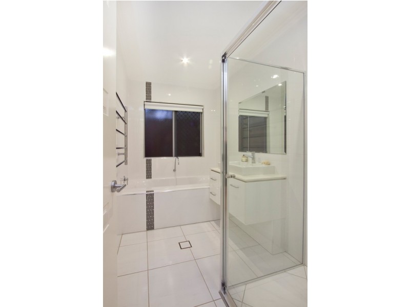 Trinity Beach QLD 4879