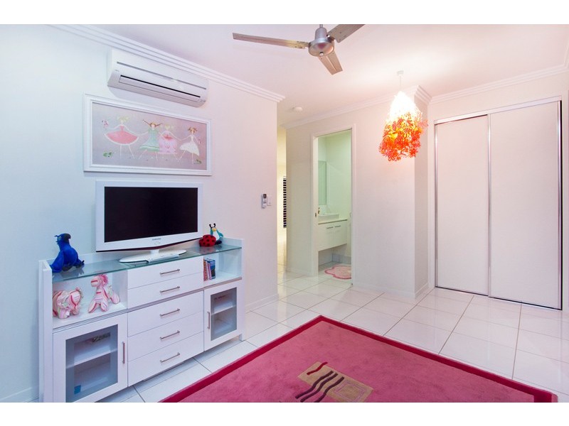 Trinity Beach QLD 4879