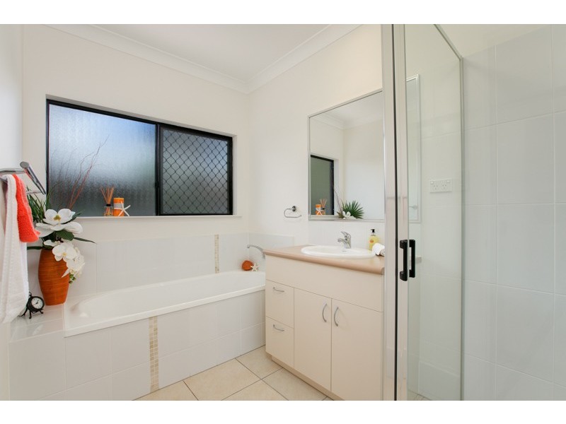 Clifton Beach QLD 4879
