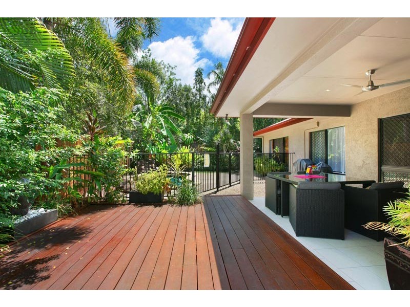 Clifton Beach QLD 4879