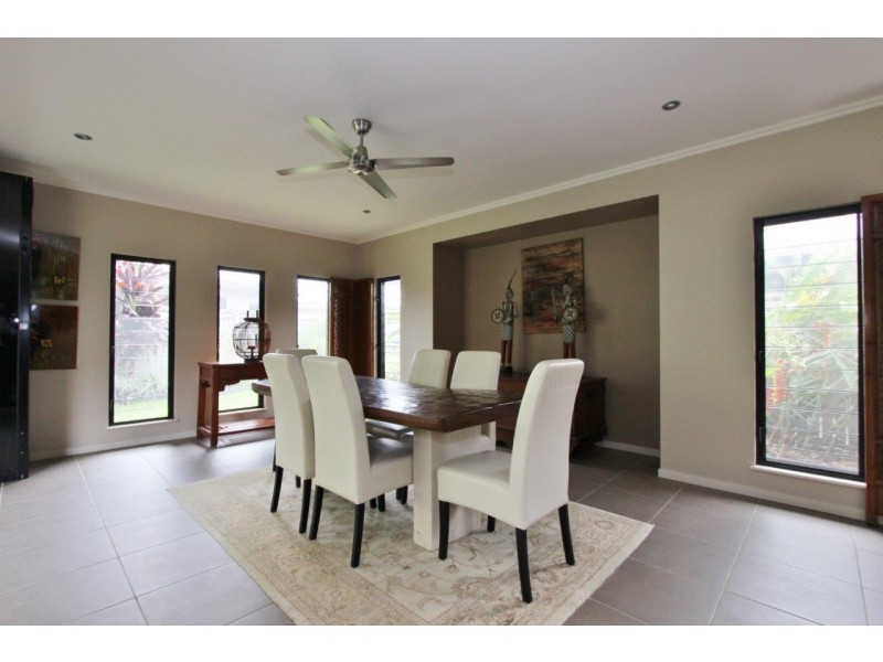 4 Pambula Close, Kewarra Beach QLD 4879