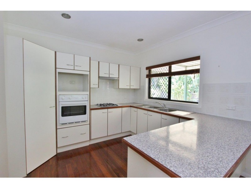 11 Greenford Close, Brinsmead QLD 4870