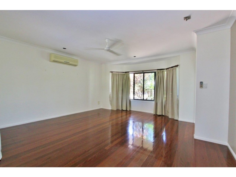 11 Greenford Close, Brinsmead QLD 4870