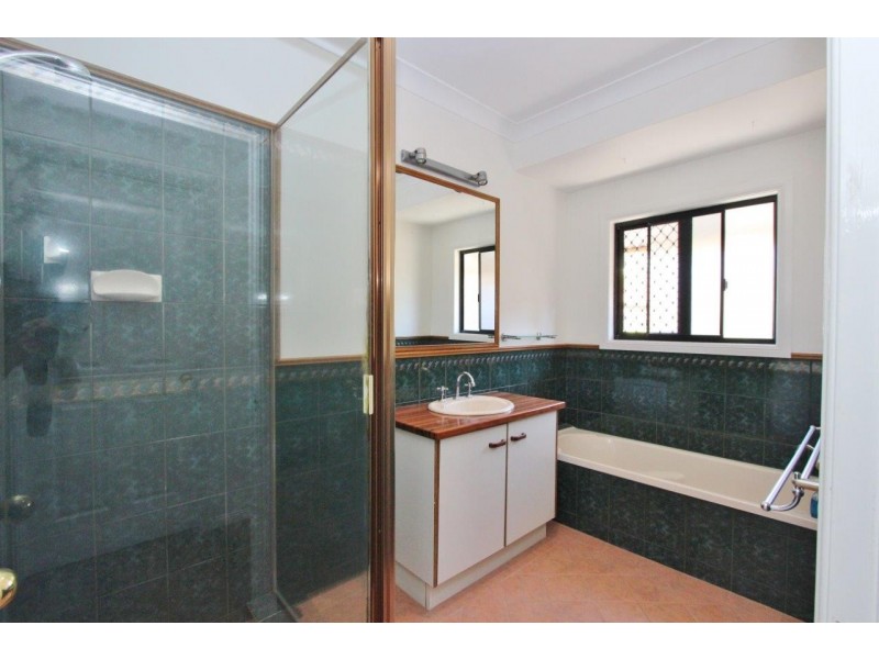 11 Greenford Close, Brinsmead QLD 4870