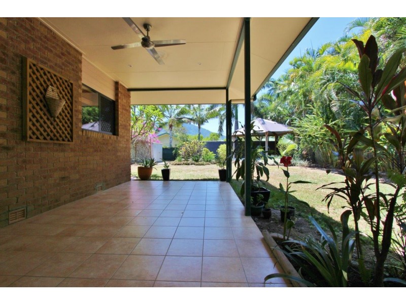 11 Greenford Close, Brinsmead QLD 4870