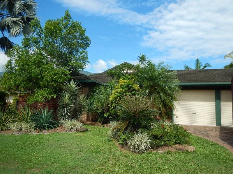11 Greenford Close, Brinsmead QLD 4870