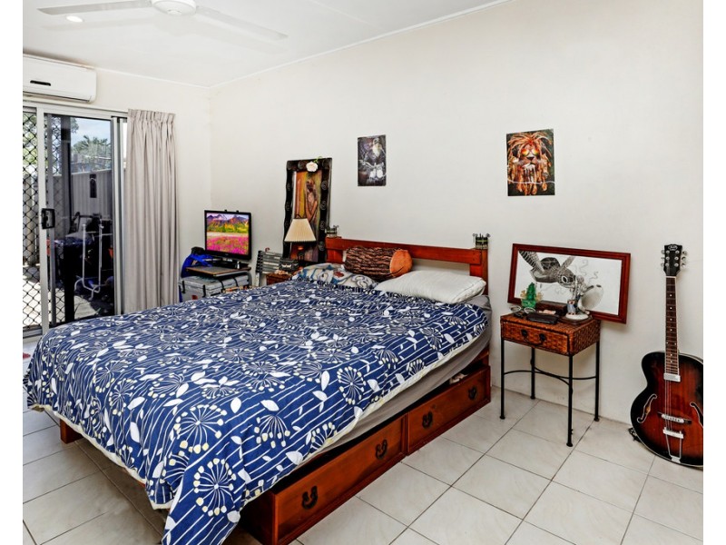 2/2 Granadilla Street, Holloways Beach QLD 4878