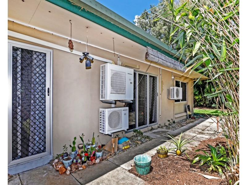 2/2 Granadilla Street, Holloways Beach QLD 4878