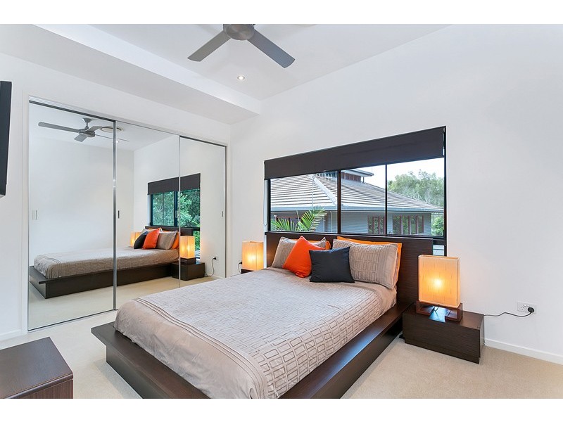 11 Sennfeld Close, Palm Cove QLD 4879