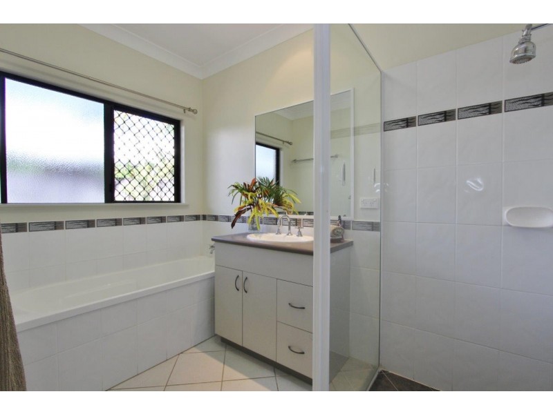 Kewarra Beach QLD 4879