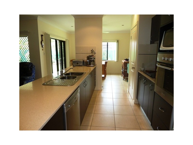 11 Edge Close, Kewarra Beach QLD 4879