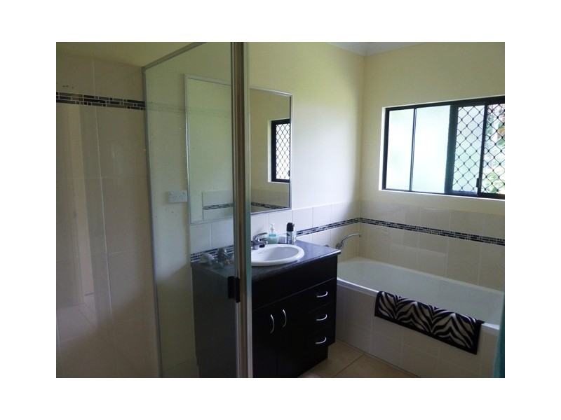 11 Edge Close, Kewarra Beach QLD 4879