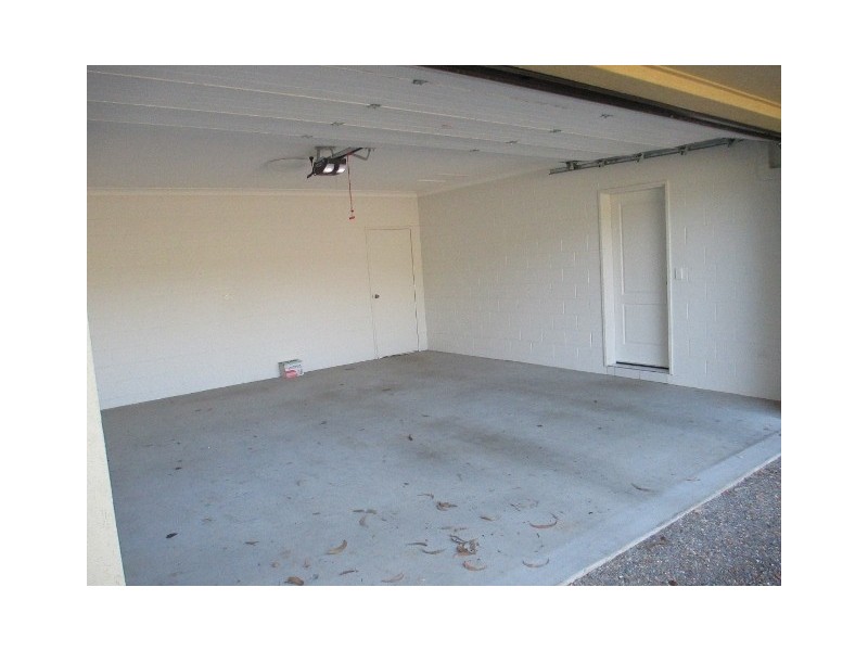 16 Moojeeba Way, Trinity Park QLD 4879