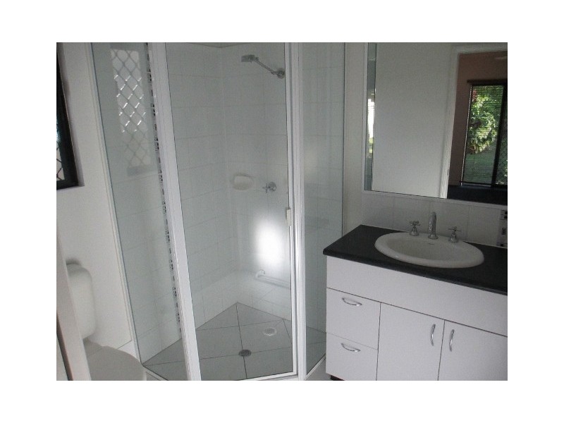 16 Moojeeba Way, Trinity Park QLD 4879