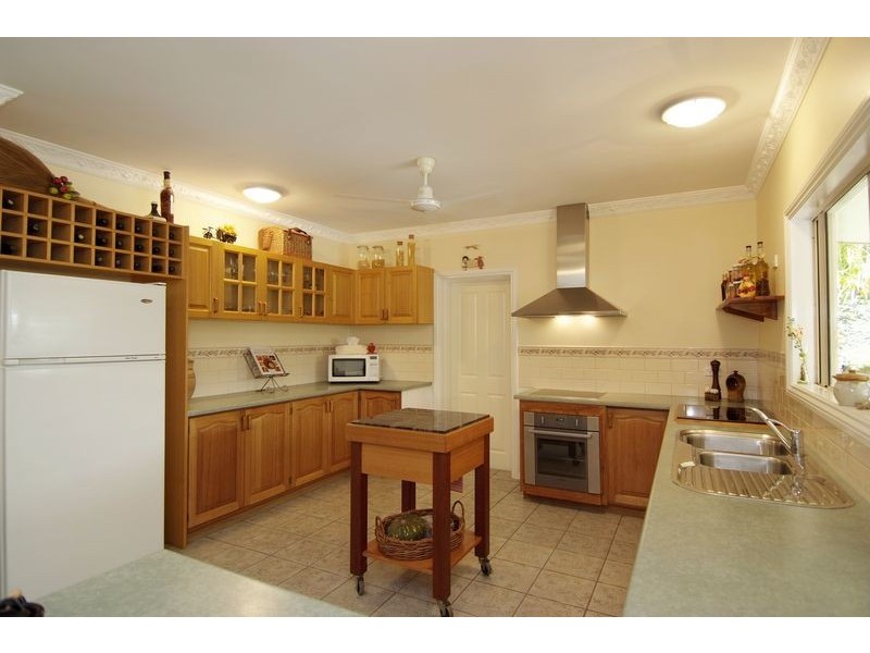 11 Miara Close, Kewarra Beach QLD 4879