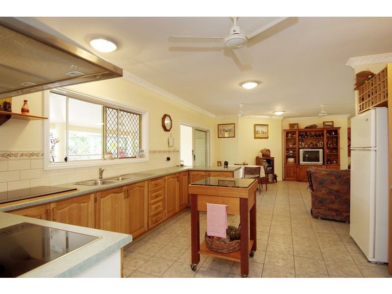 11 Miara Close, Kewarra Beach QLD 4879