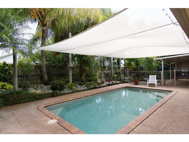 11 Miara Close, Kewarra Beach QLD 4879