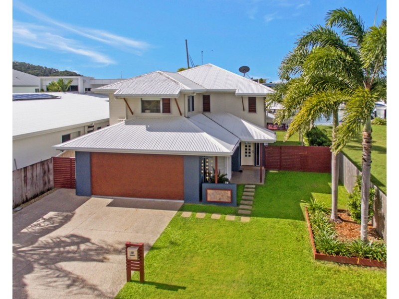 101 Harbour Drive, Trinity Park QLD 4879