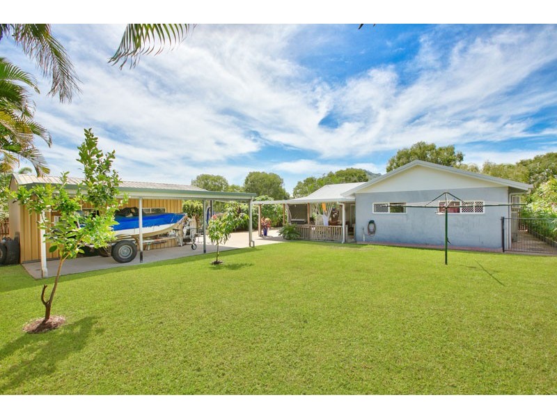Kewarra Beach QLD 4879