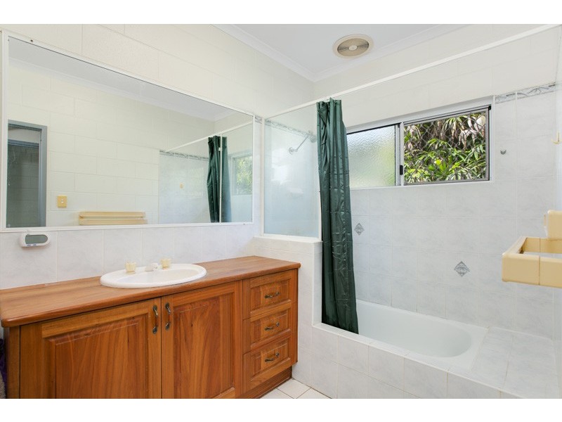 Kewarra Beach QLD 4879