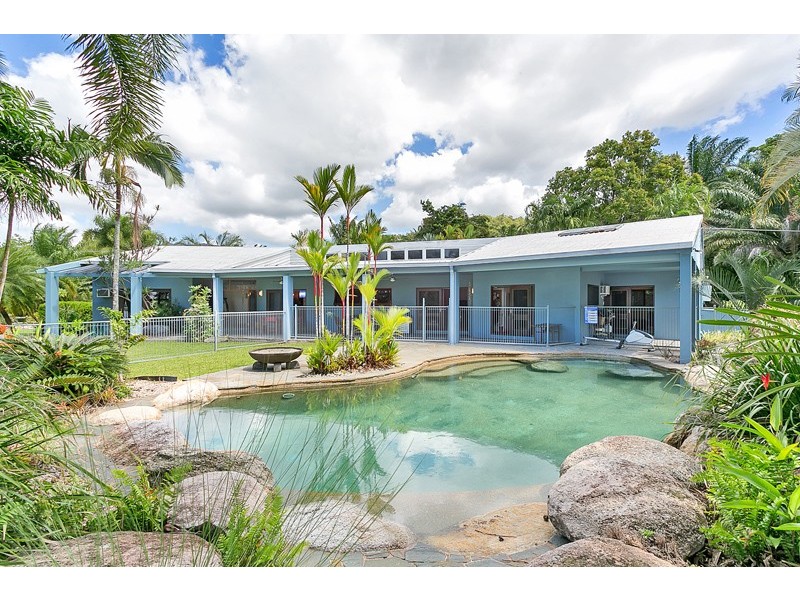 Clifton Beach QLD 4879