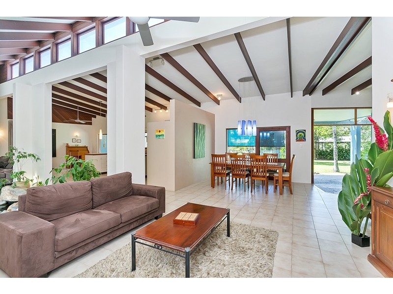 Clifton Beach QLD 4879