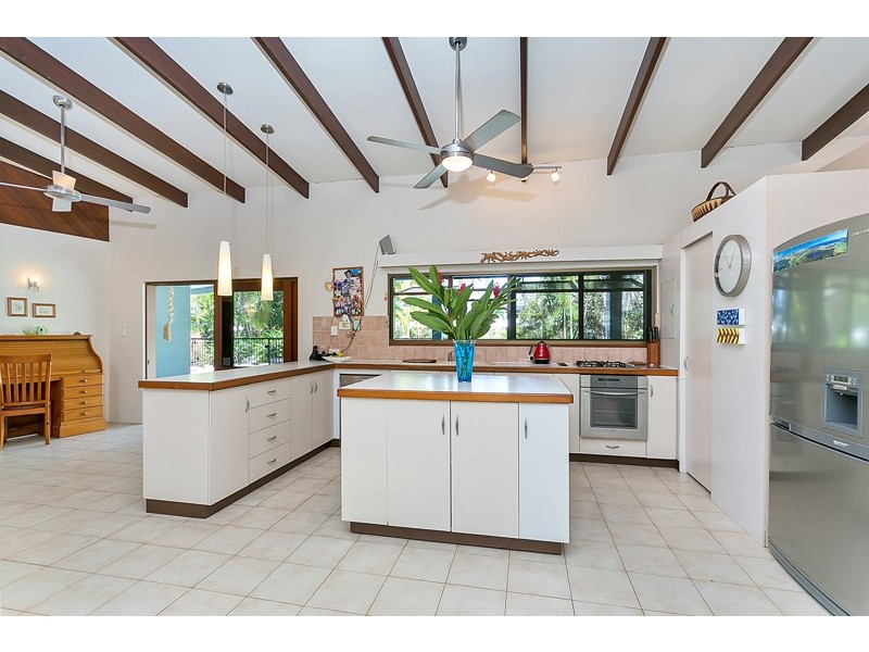 Clifton Beach QLD 4879